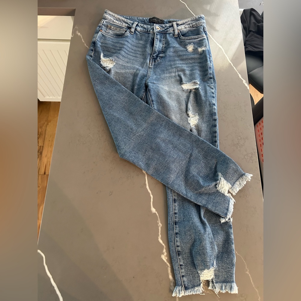 Kendall and Kylie Relaxed Skinny Jeans, Size 29/9, Barely worn, great co…
